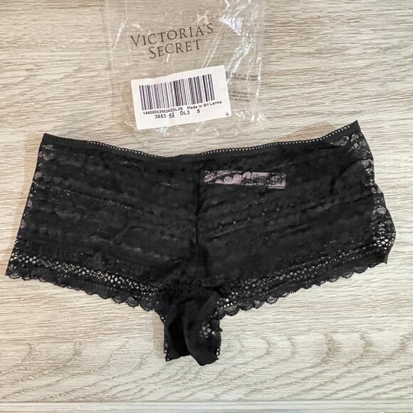 New Victoria's Secret Small Shortie Panties Boy Shorts Black Lace NWT - Picture 2 of 5
